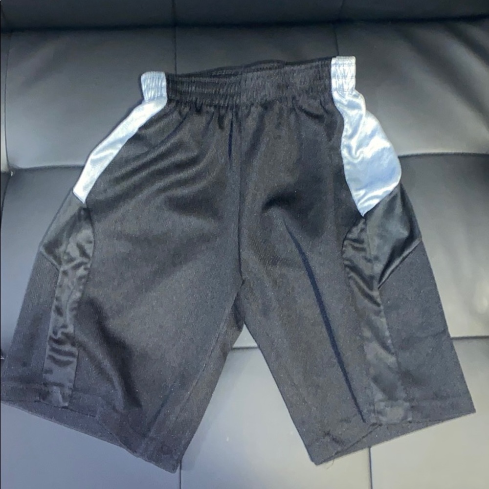 Basketball shorts